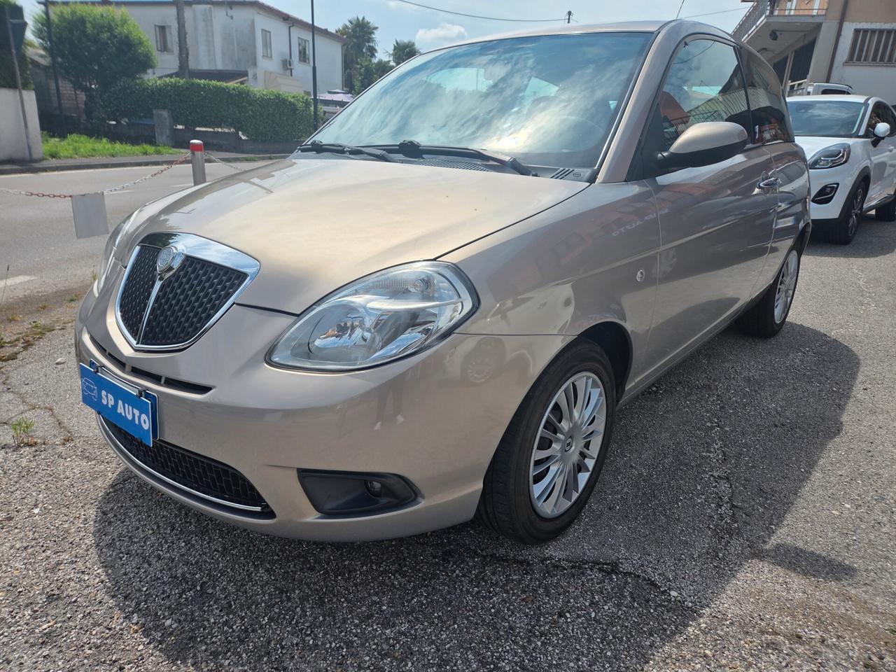 Lancia Ypsilon NEOPATENTATI - 2008