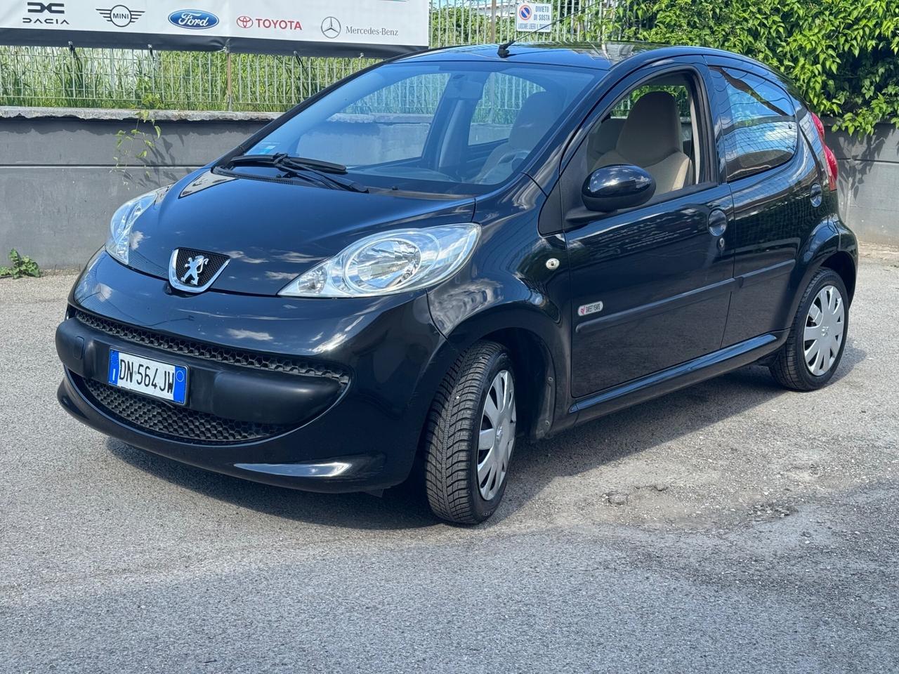 Peugeot 107 1.0 68CV 5p. Sweet Years