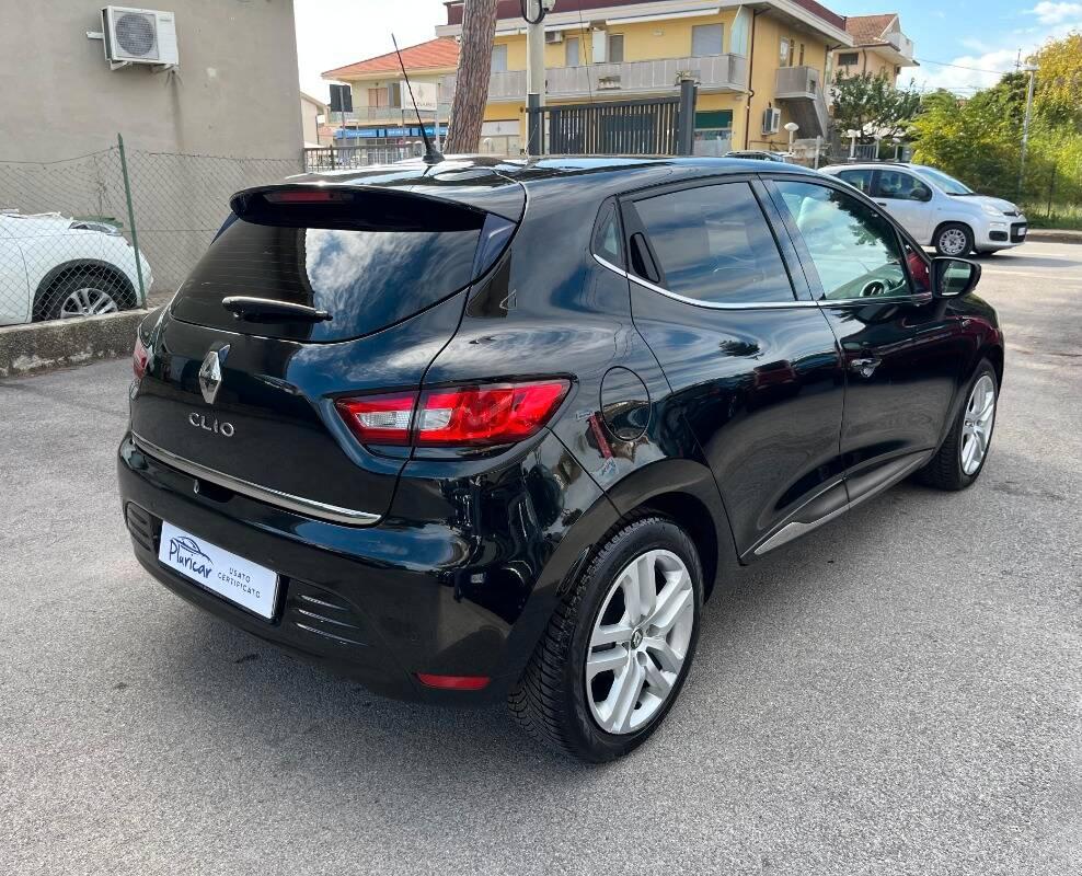 Renault Clio 1.2 16v Duel 75cv