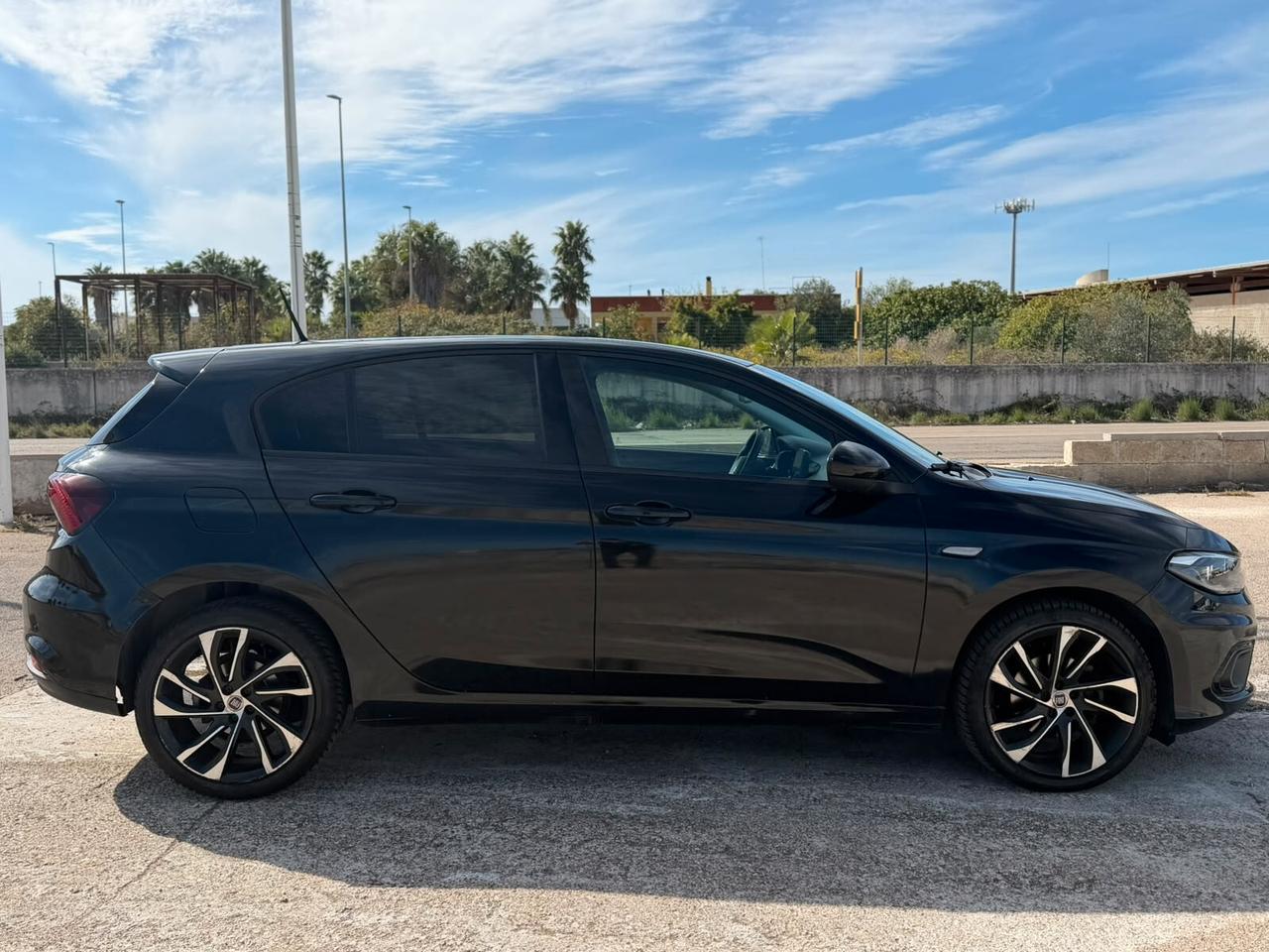 Fiat Tipo 1.6 Mjt S&S 5 porte Sport