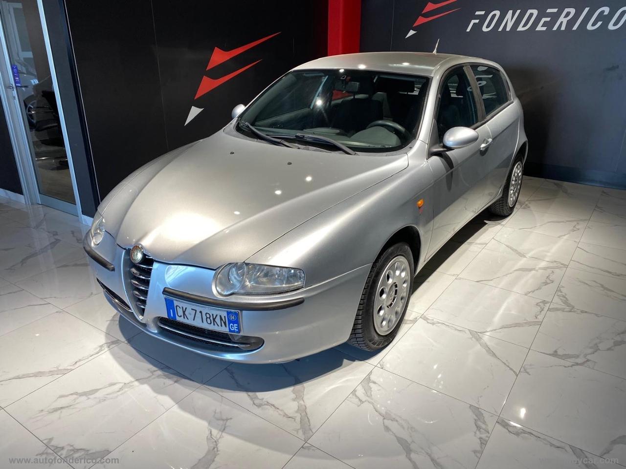 ALFA ROMEO 147 1.9 JTD 115CV 5p. Distinctive