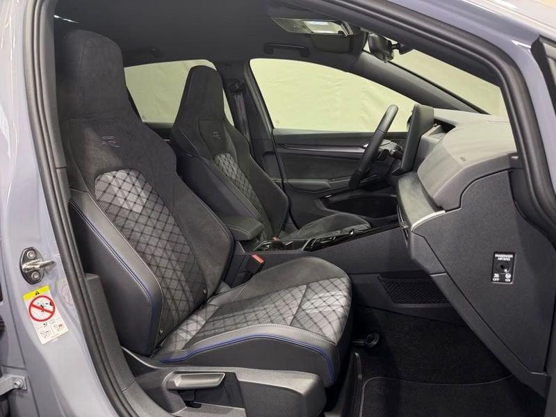 Volkswagen Golf 1.5 eTSI ACT 110kW R-Line DSG CAMERA 360 LED NAVI