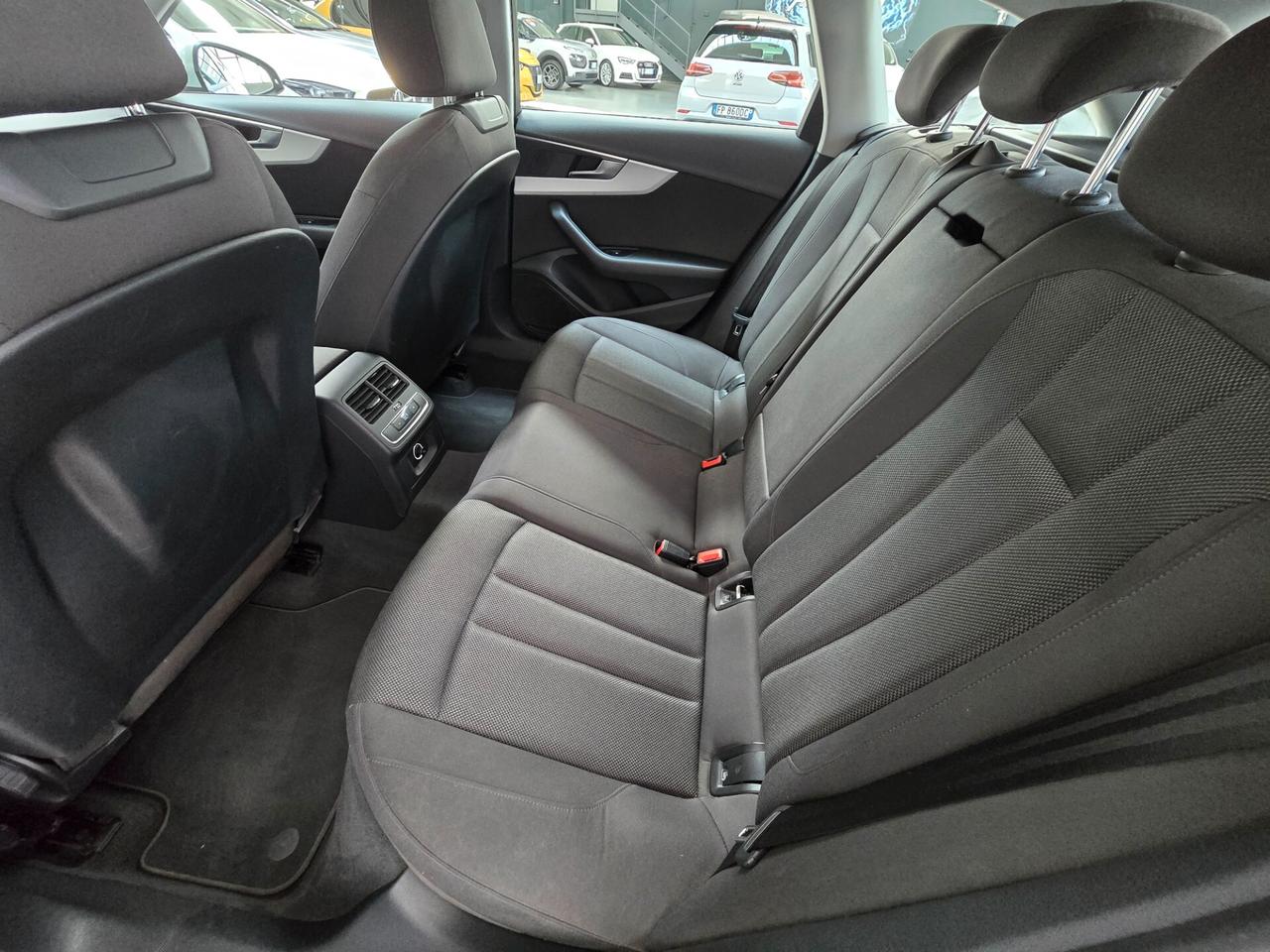 AUDI A4 AVANT ADVANCED 2000 TDI 150CV