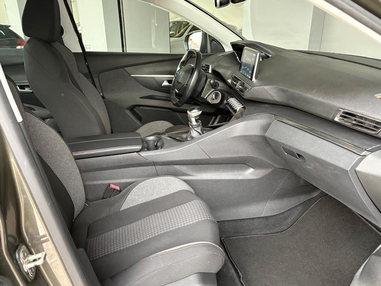 Peugeot 3008 BlueHDi 130 S&S Active