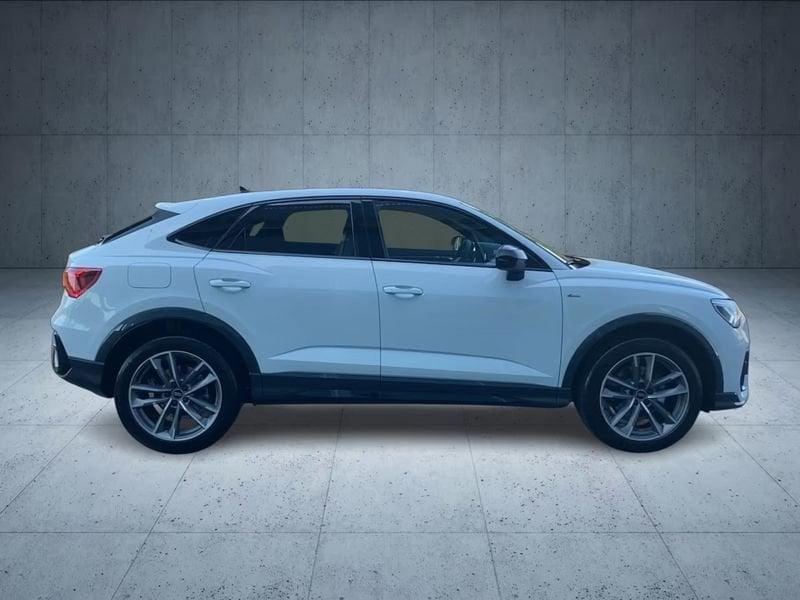 Audi Q3 Sportback 35 TFSI S tronic S Line Edition Gancio 19" Full Led