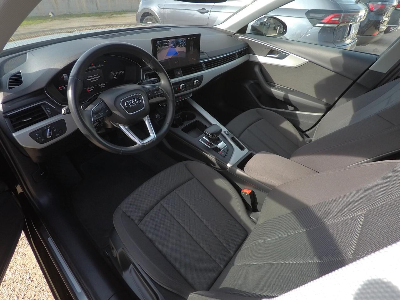 Audi A4 Avant 30 TDI/136 CV S tronic Business
