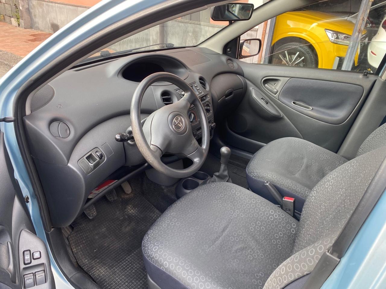 Toyota Yaris 1.0i 16V cat 5 porte Sol Blue