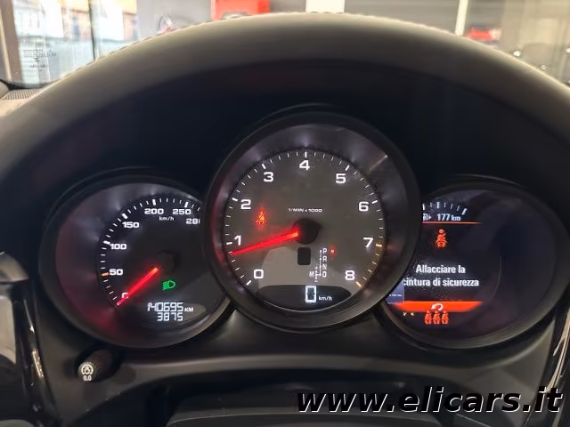 PORSCHE Macan 3.0 S