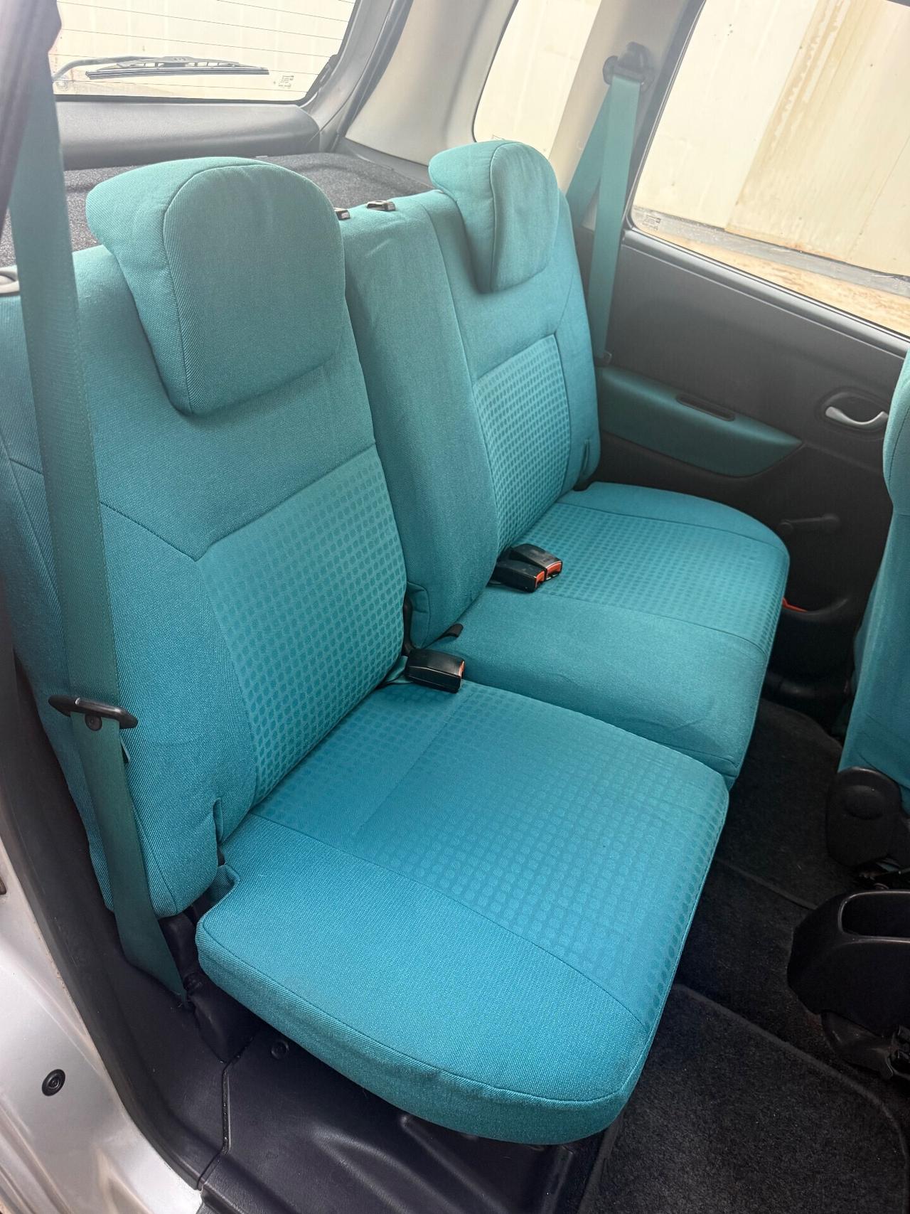 Opel Agila 1.2 benzina 5porte NEOPATENTATI