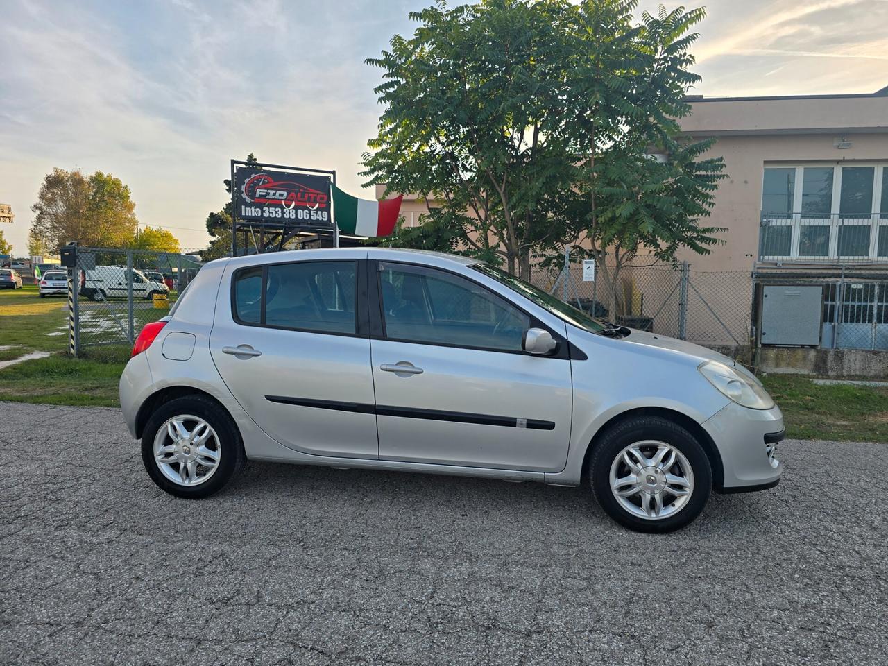 Renault Clio 1.2 Benzina con GARANZIA- NEOPATENTATI