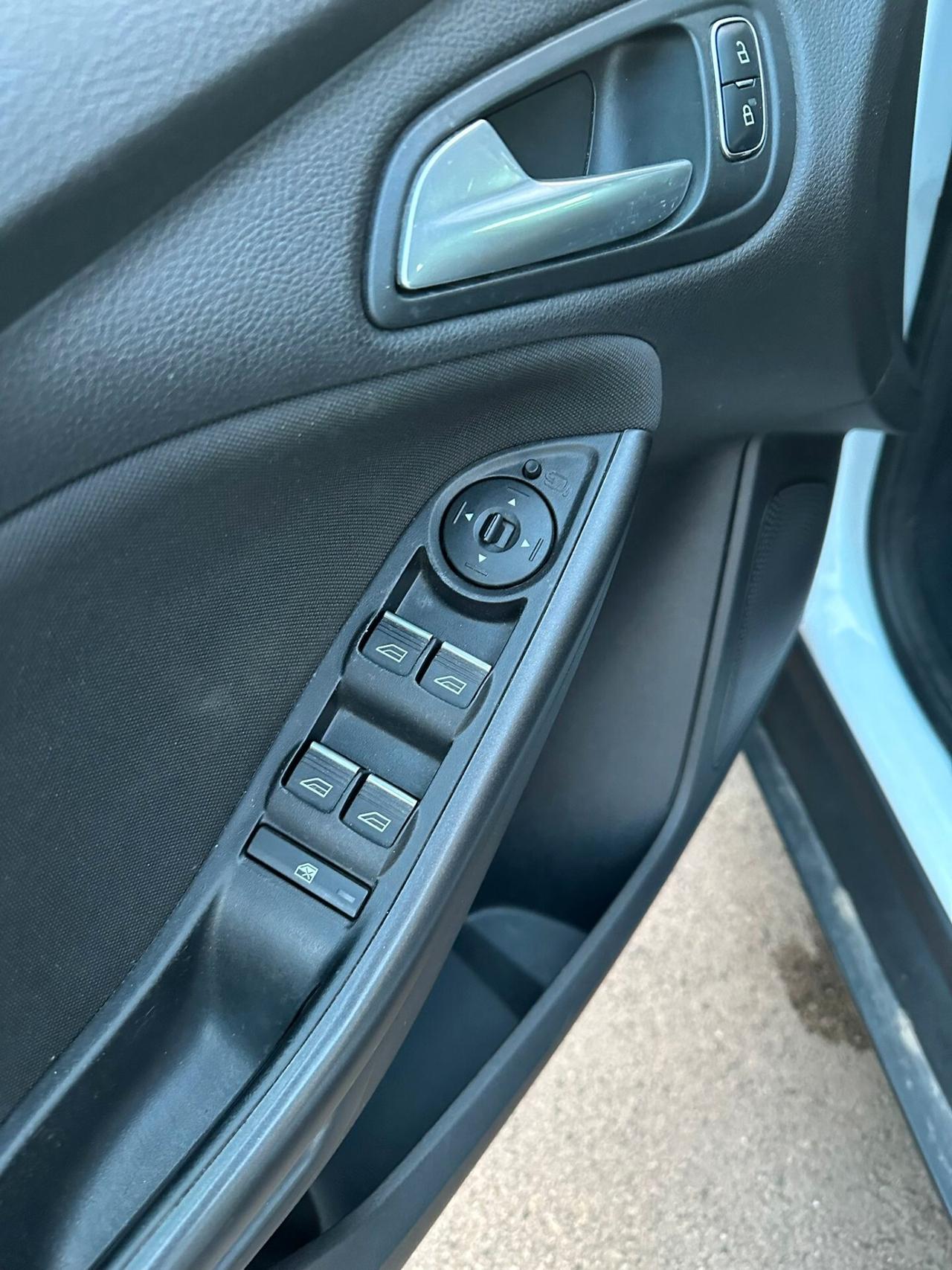Ford Focus 1.5 TDCi 120 CV Start&Stop Powershift Titanium
