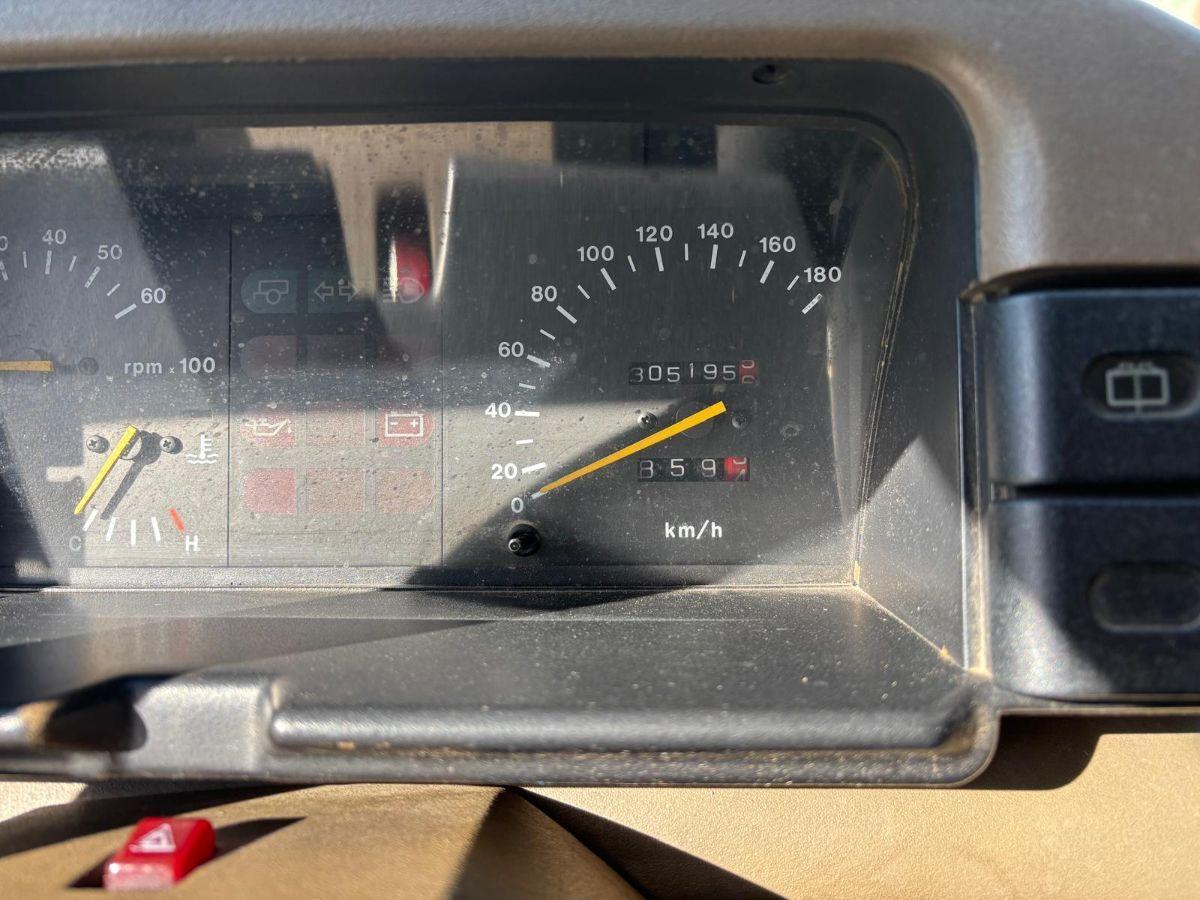 Land Rover Discovery td300 2.5 Tdi 5 porte