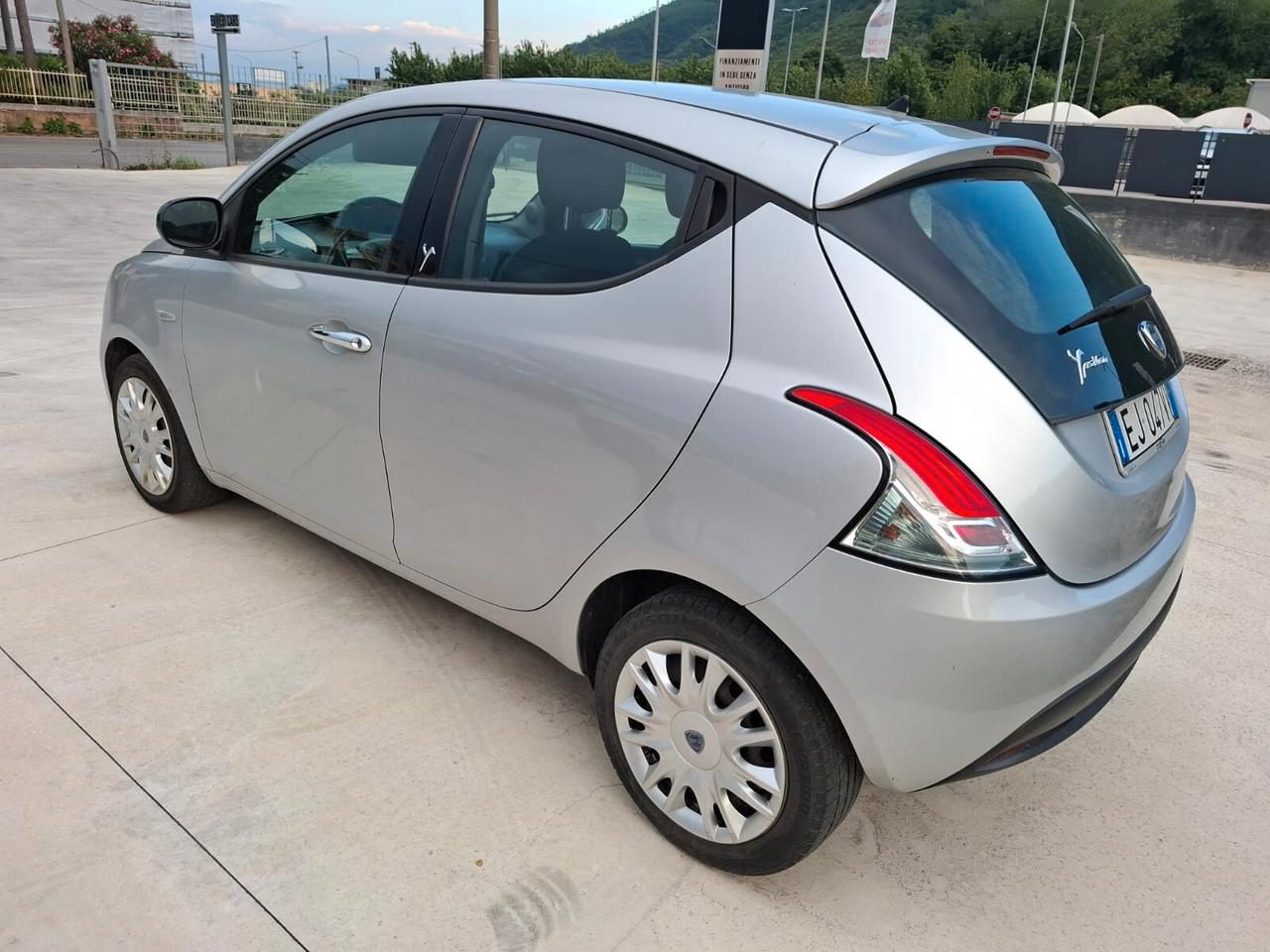 LANCIA YPSILON 1.3 MJT 95 CV GOLD