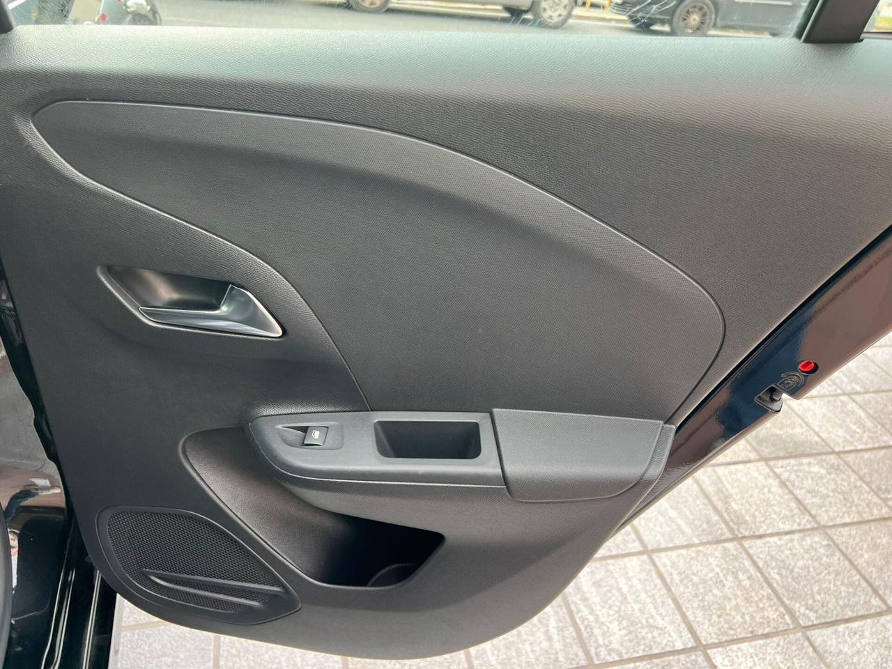 Opel Corsa 1.2 Elegance