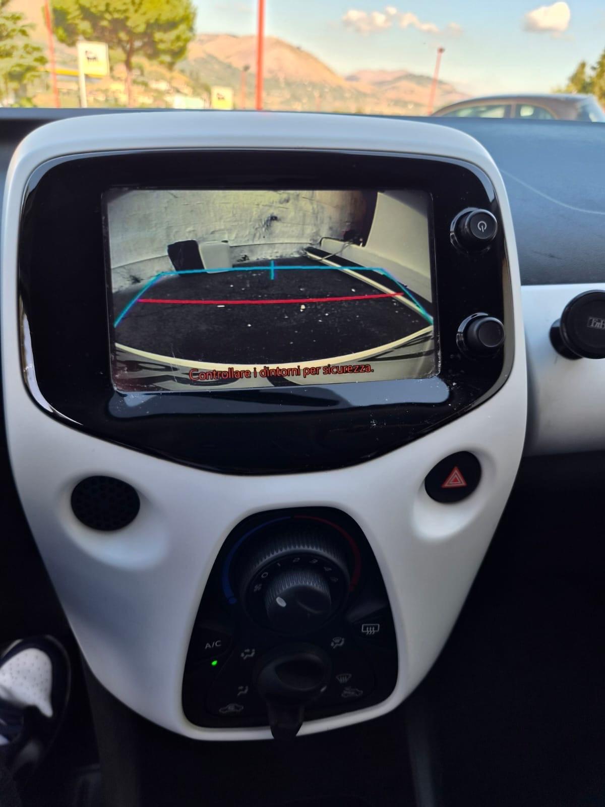 Peugeot 108 VTi 68 5 porte Allure