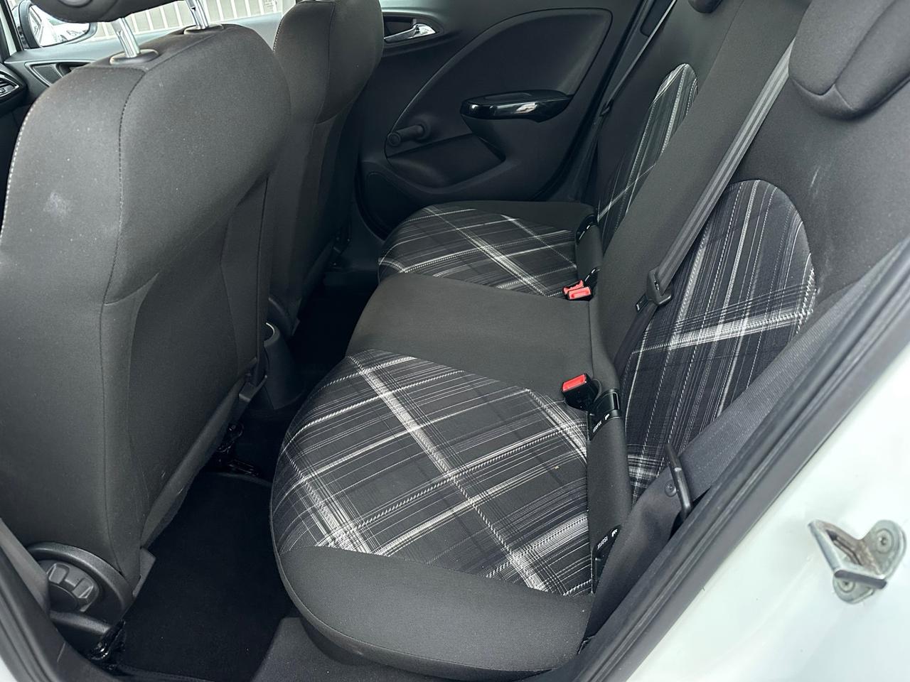 Opel Corsa 2016 1.2 69CV 5 porte b-Color