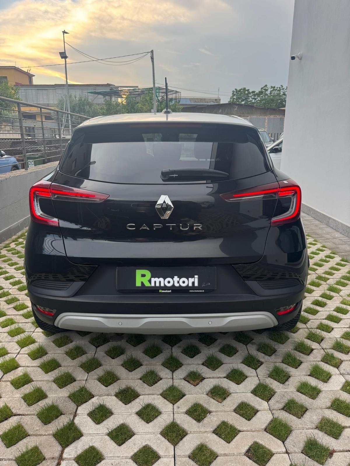 Renault Captur Mild Hybrid 140 CV Intens