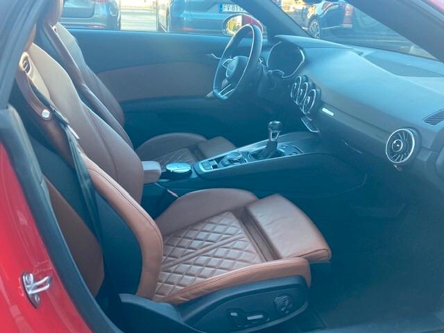 Audi TT Roadster 2.0 TDI ultra Design