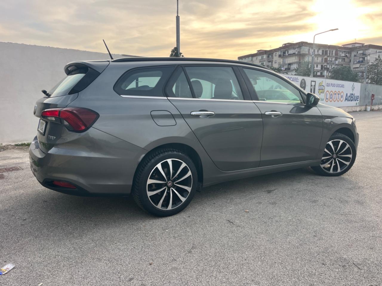 Fiat Tipo 1.6 Mjt S&S SW Lounge
