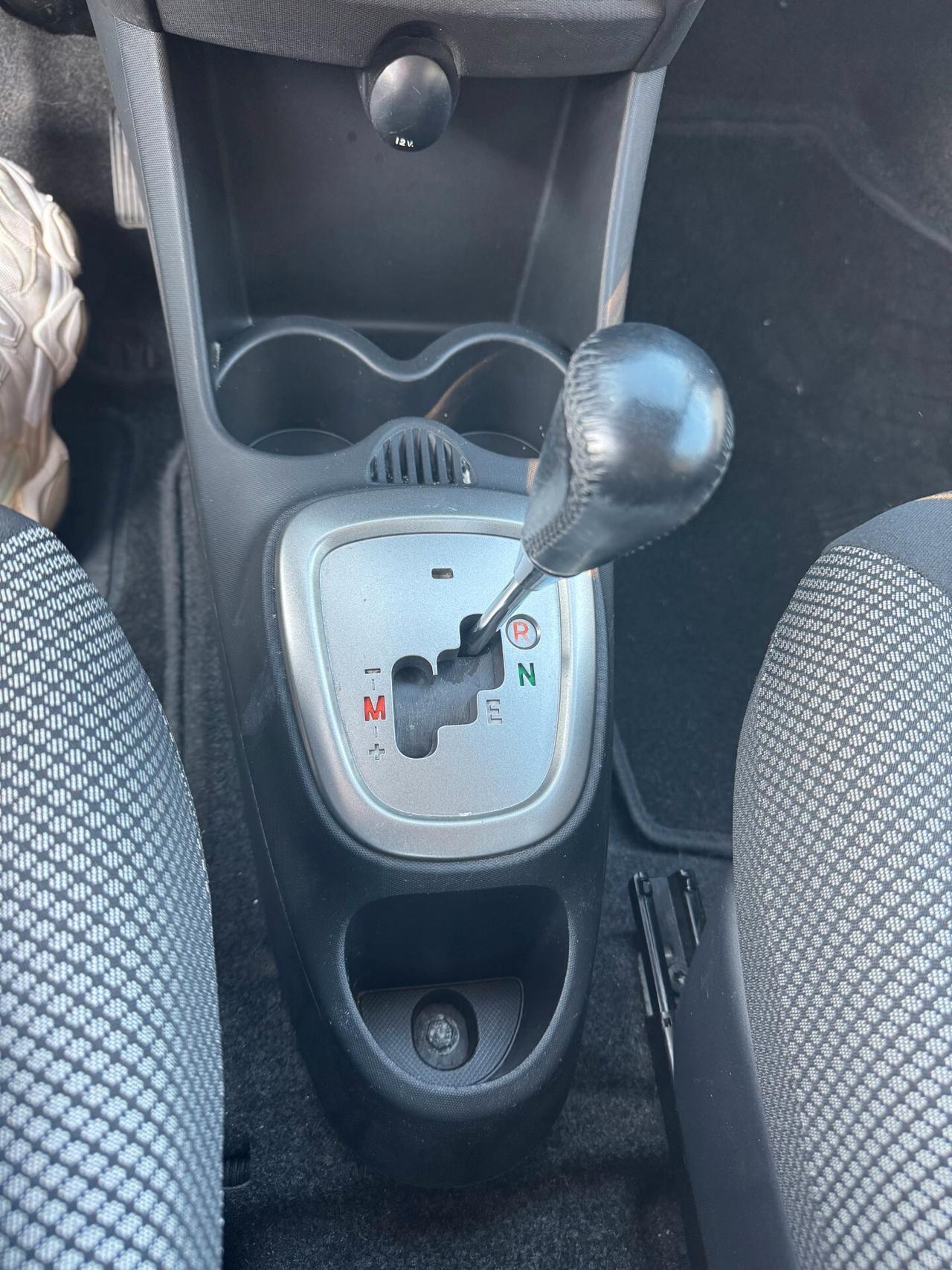 Toyota Aygo 1.0 12V VVT-i 5 porte Lounge Connect