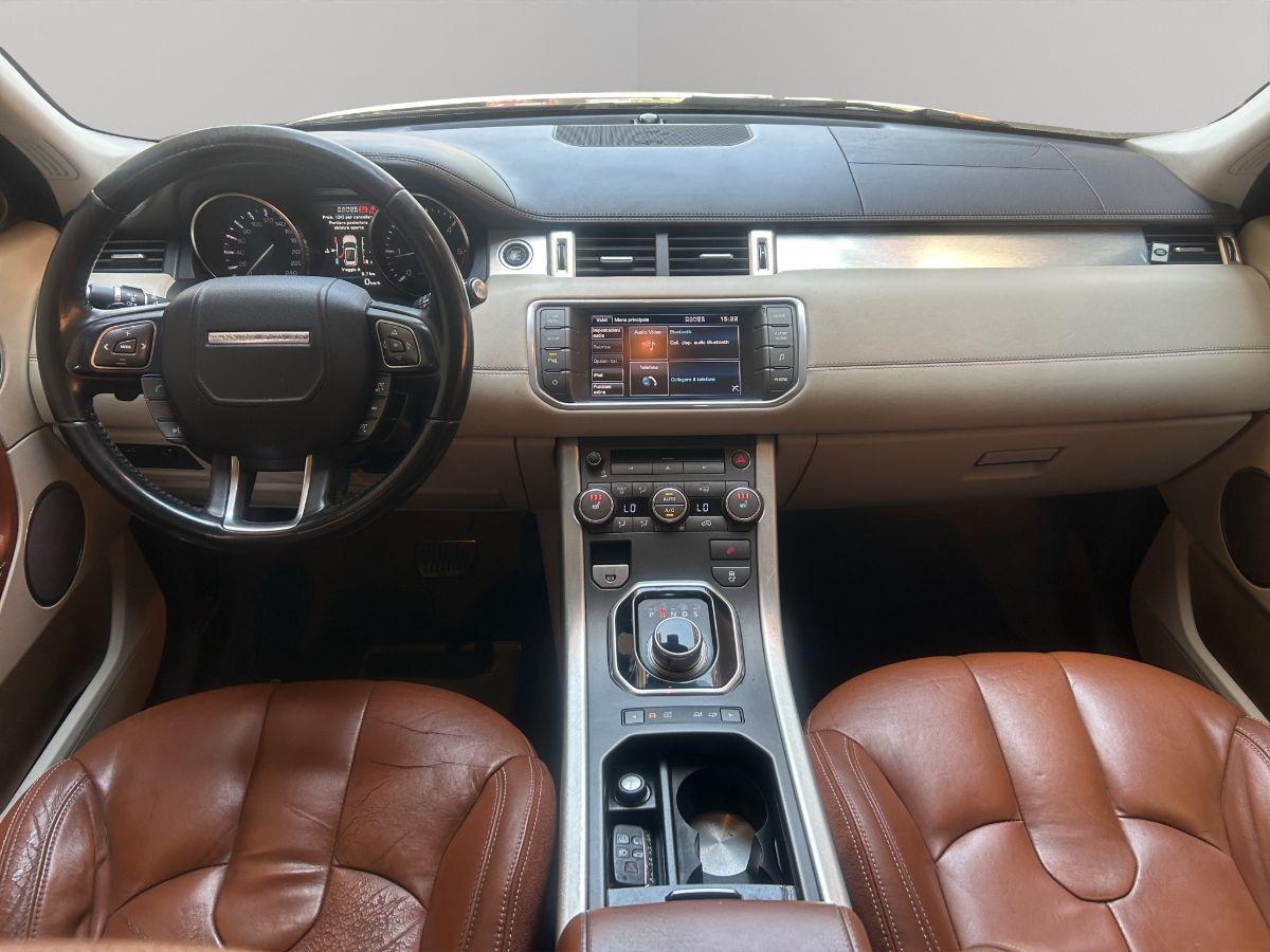 LAND ROVER - Range Rover Evoque - 2.2 TD4 150cv 5p. Dynamic