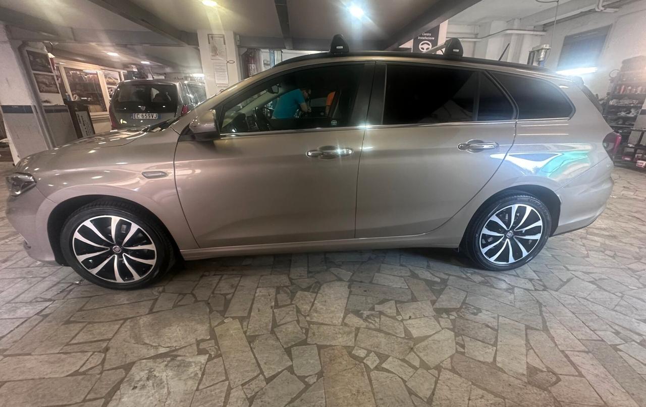 Fiat Tipo 1.4 SW Lounge N1