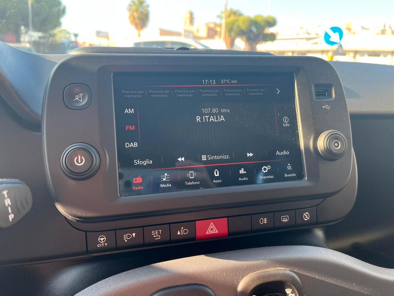 Fiat Panda 1.0 FireFly Hybrid City Cross Carplay