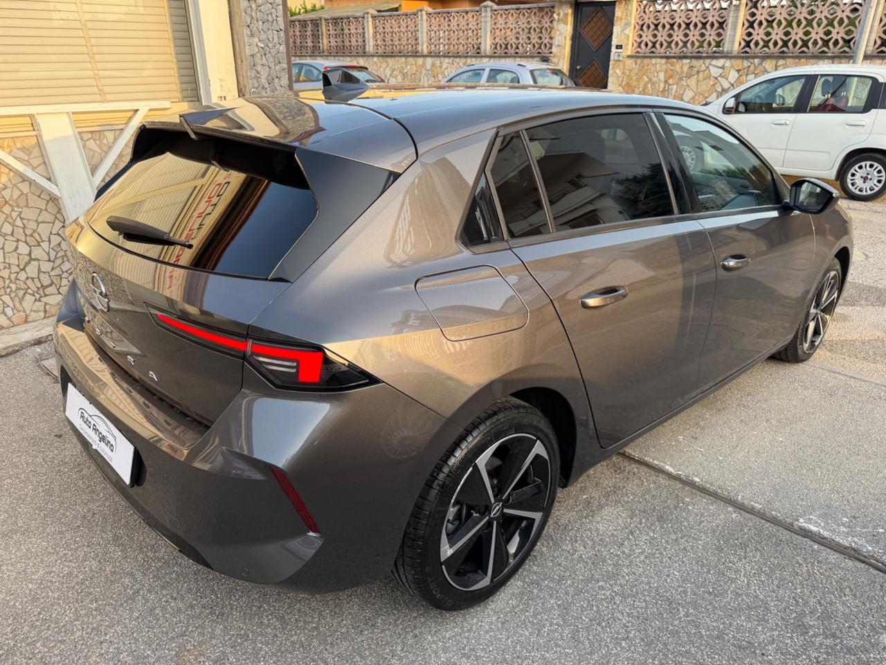 Opel Astra 1.2 Turbo 130 CV Elegance