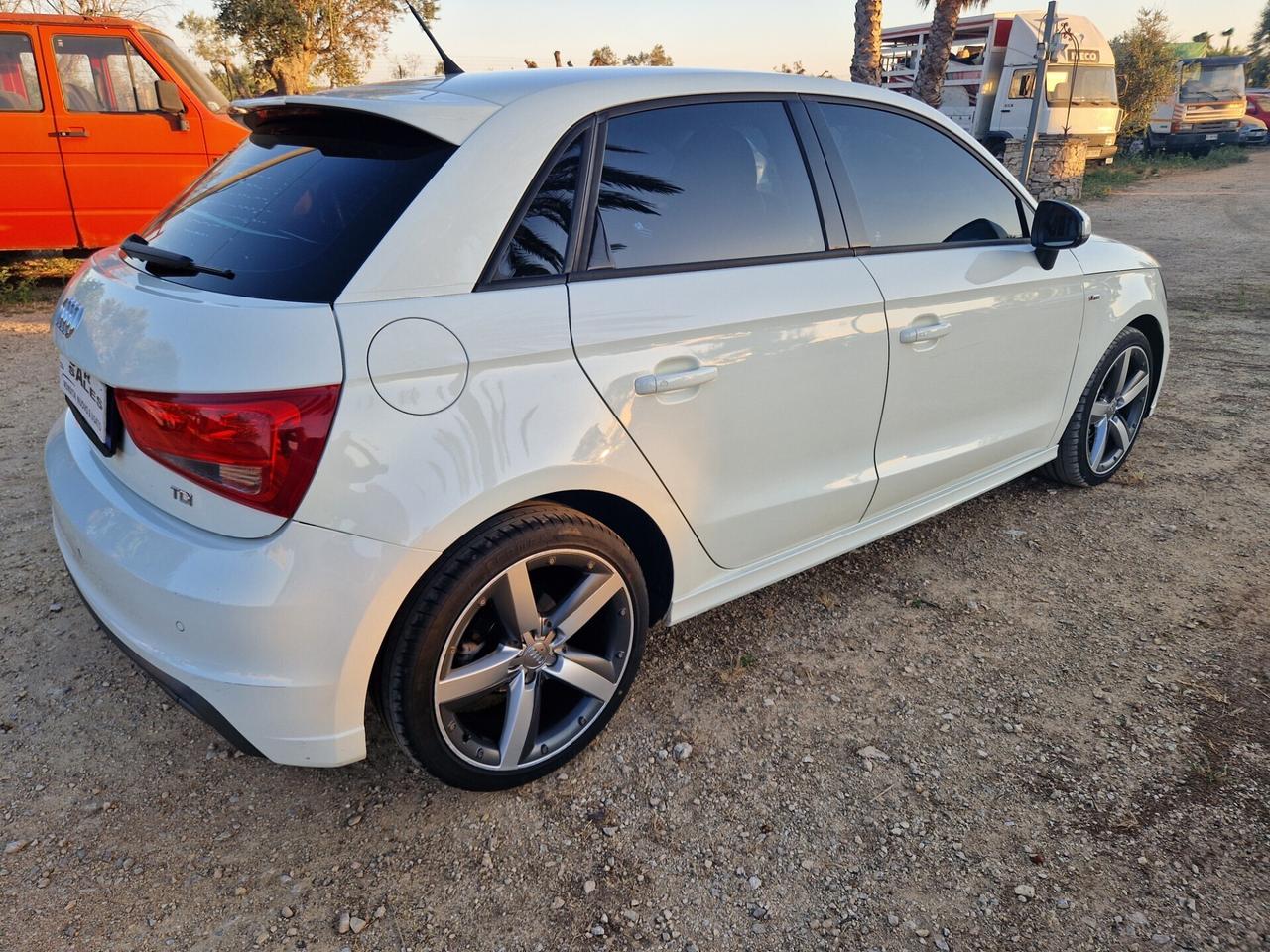 Audi A1 SPB 1.6 TDI S Line - 2012