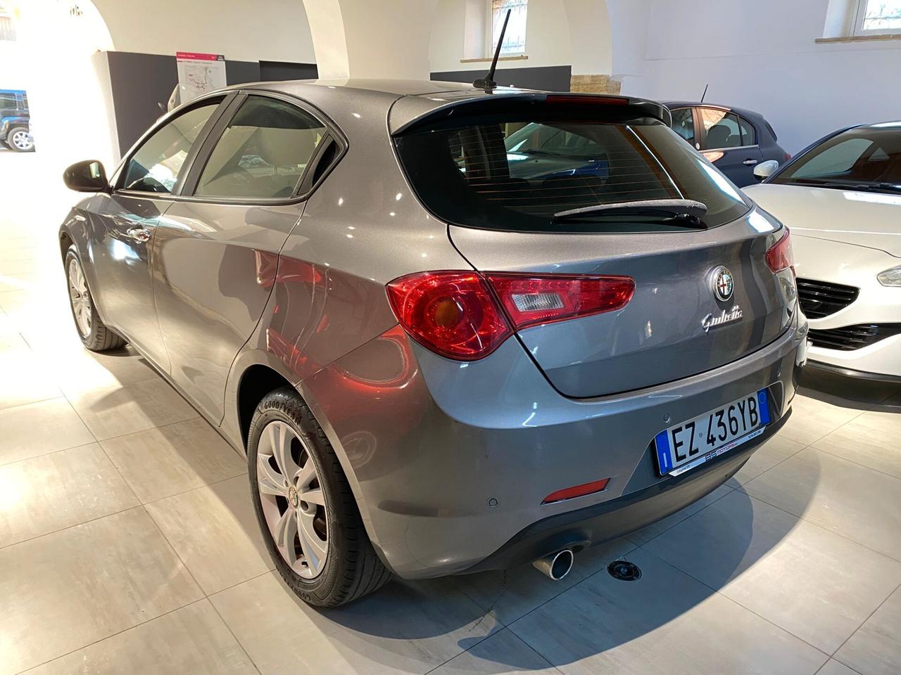 Alfa Romeo Giulietta 1.6 JTDm-2 105 CV Distinctive
