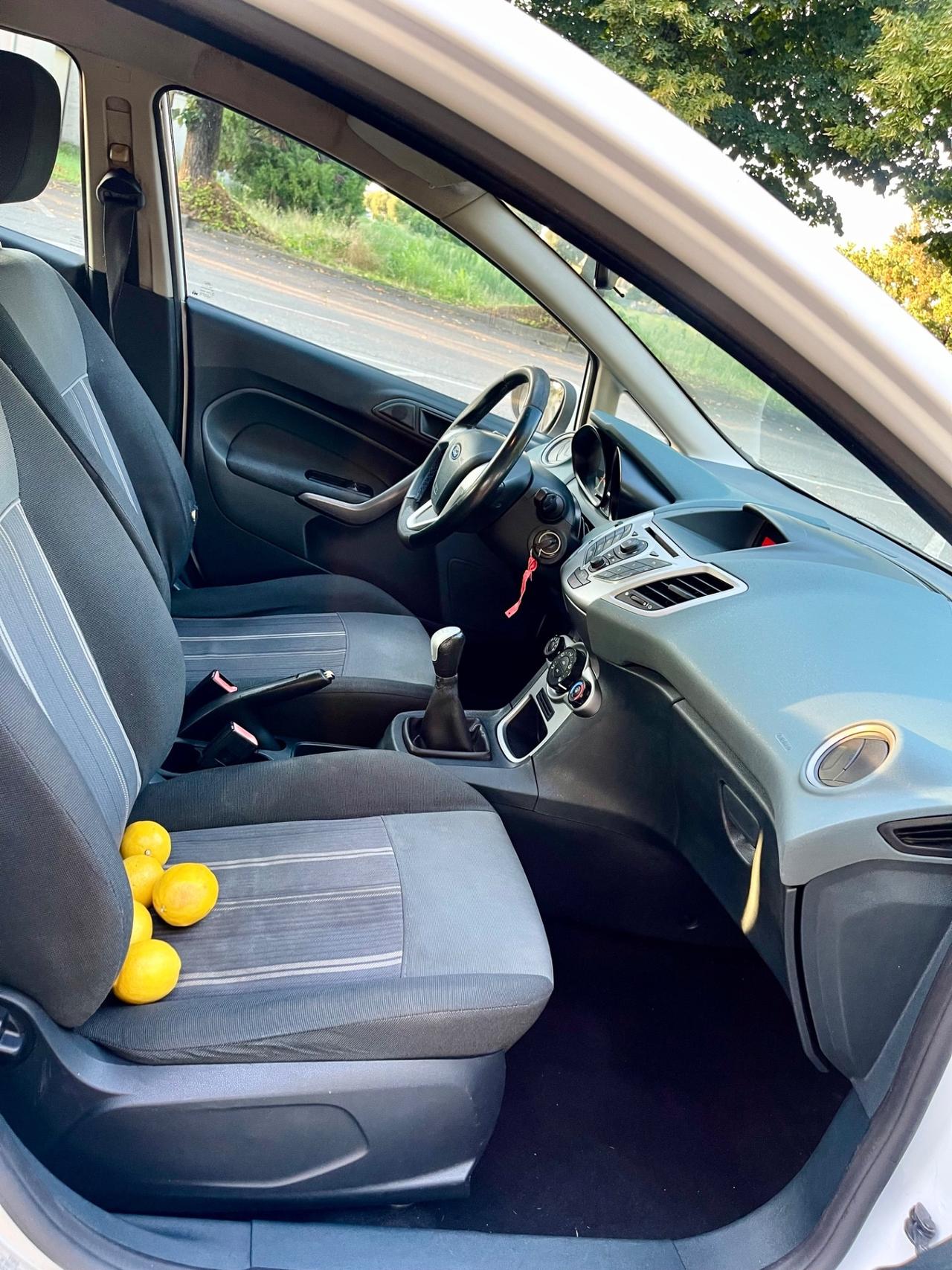 Ford Fiesta 1.4 TDCi 5p. Ghia