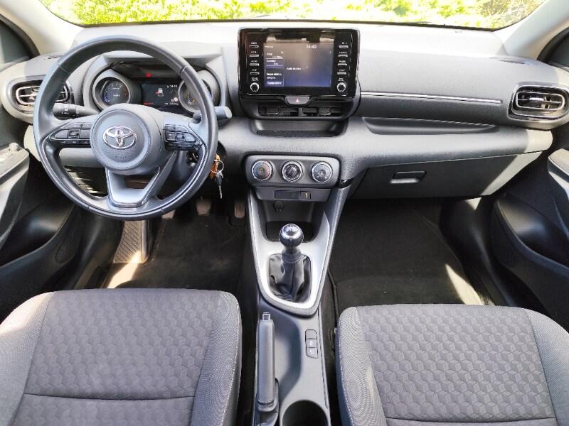TOYOTA Yaris 4ª serie Yaris 1.0 5 porte Trend
