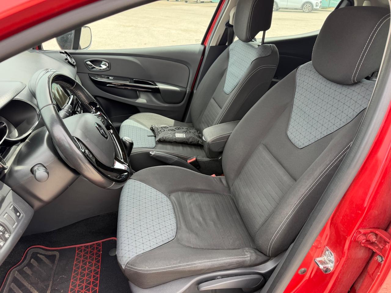RENAULT CLIO 2013 DIESEL *FULL OPTIONAL