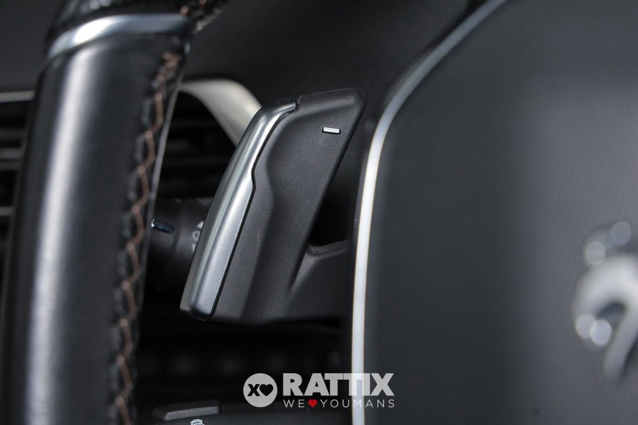 Peugeot 3008 1.6 Hybrid4 300CV GT Pack e-EAT8