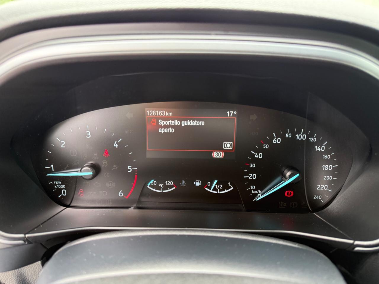 Ford Focus Berlina 1.5 120 CV 5p. N1 AUTOCARRO
