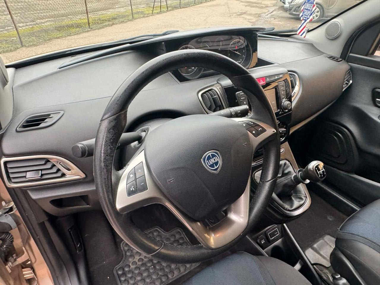 Lancia Ypsilon 1.2 Benzina Anno 2018 69 CV