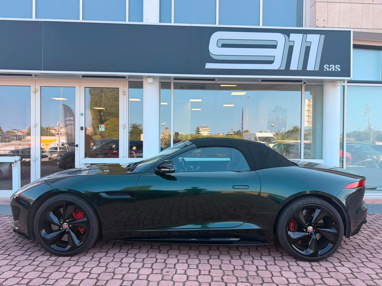 Jaguar F-Type 5.0 V8 aut. AWD Convertibile SVR