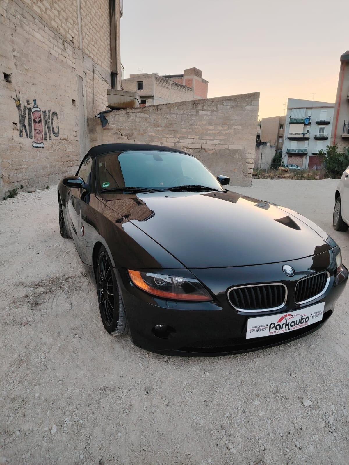 Bmw Z4 2.2i cat Roadster 170 cv anno 2005