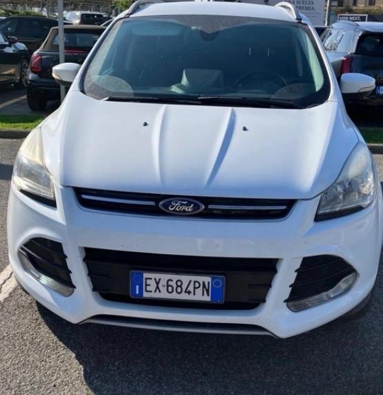 Ford Kuga 2.0 TDCI 4x4 Powershift Business FULL...
