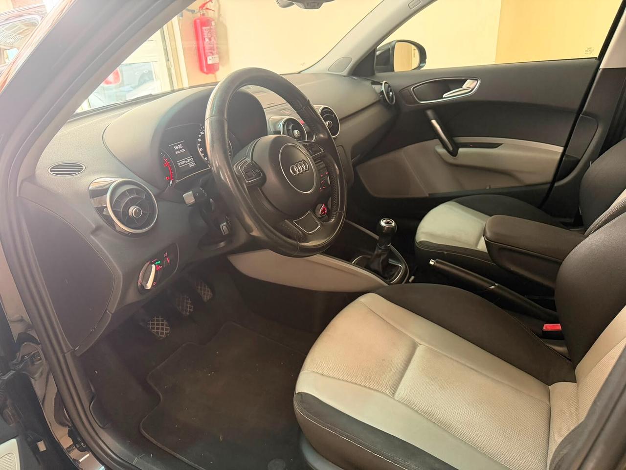 Audi A1 1.6 TDI 105 CV Attraction