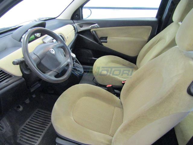 LANCIA Ypsilon 1.2 60 CV NEOPATENTATI