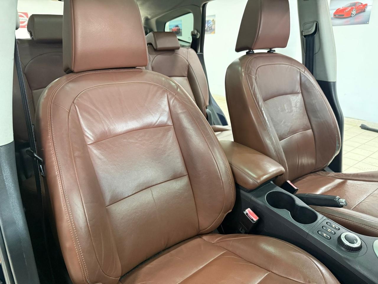 Nissan Qashqai 2.0 4x4 auto 7 posti tetto