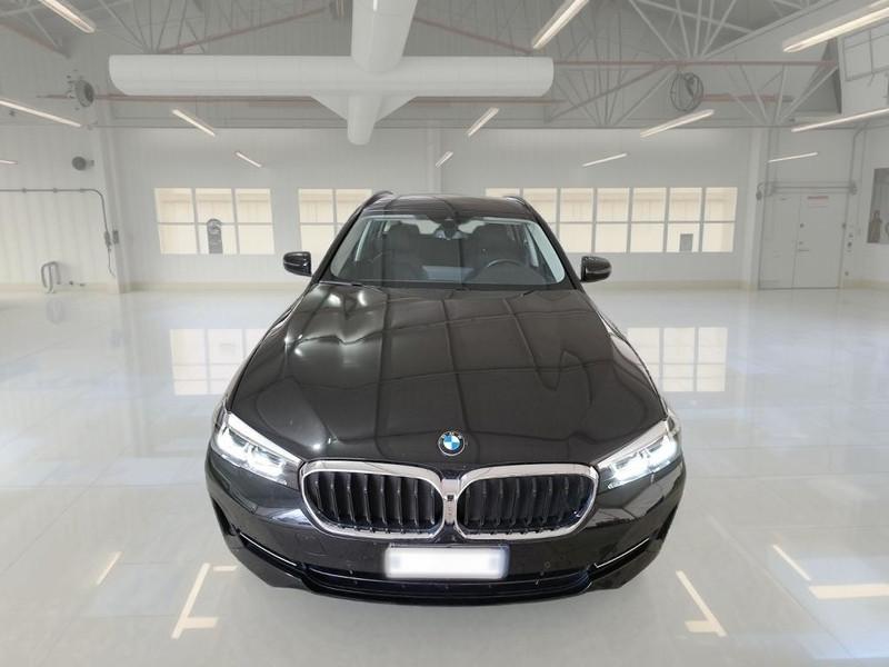 BMW 518 48V Business Touring Autom.