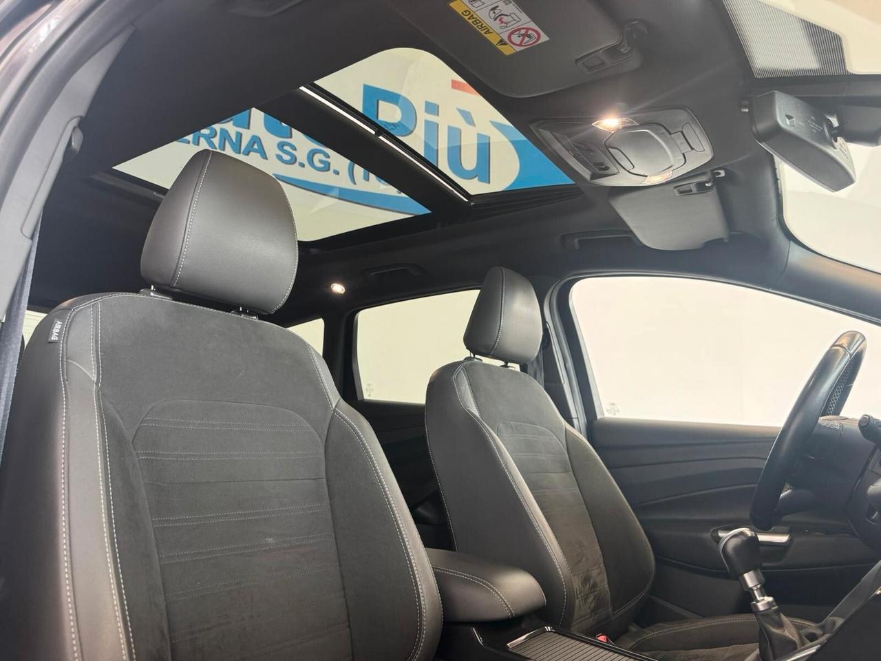 Ford Kuga 2.0 TDCI 150 CV S&S 4WD ST-Line