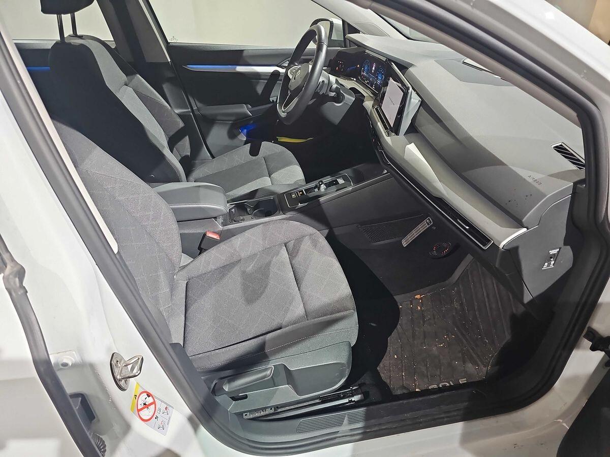 VOLKSWAGEN GOLF 8 1.5 TGI DSG Life