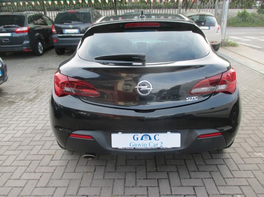 Opel Astra GTC 1.6 Turbo 180CV 3 porte Cosmo S