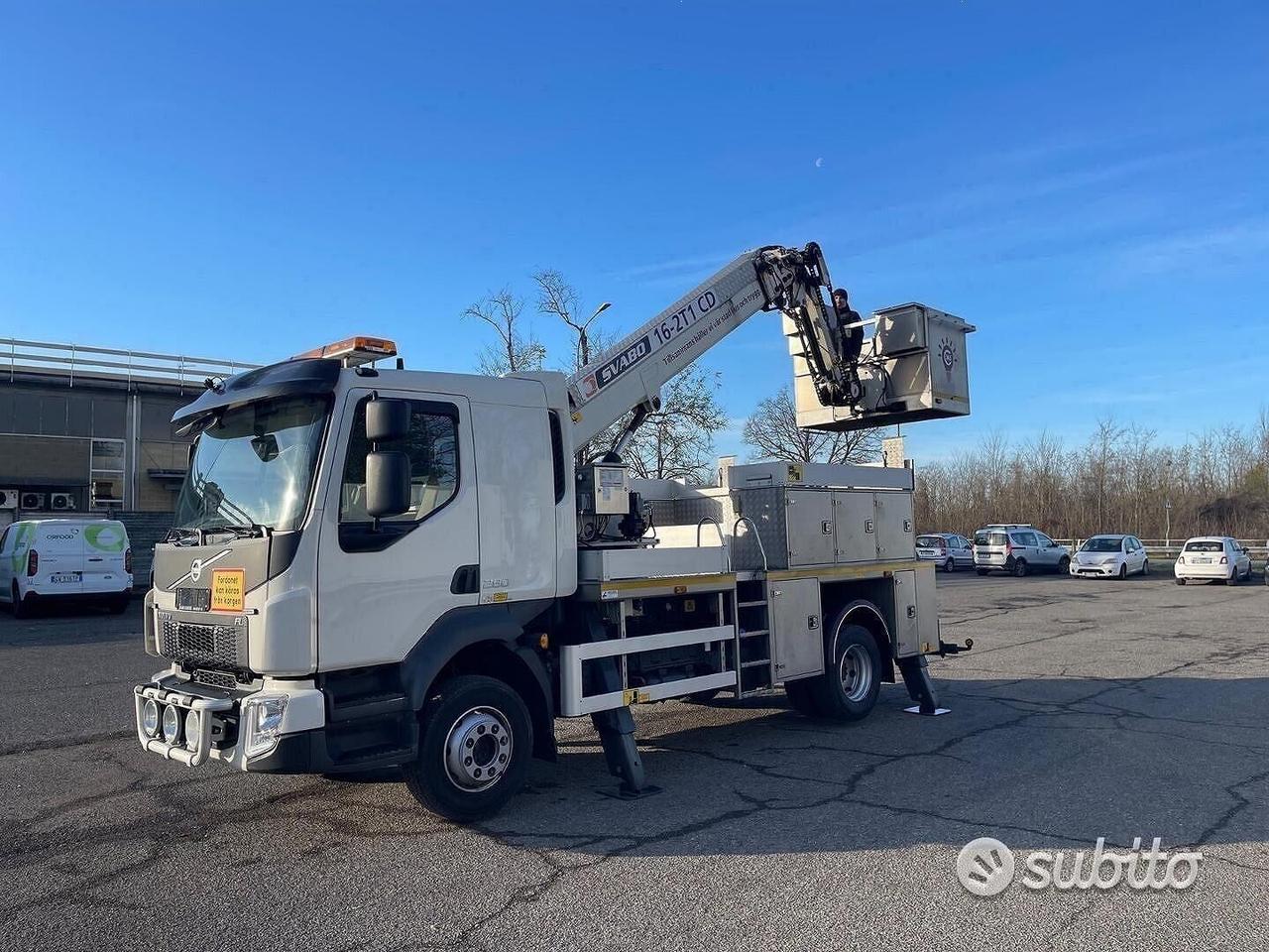 Piattaforma -PARI AL NUOVOO 30 MILA KM -OK PERMUTE