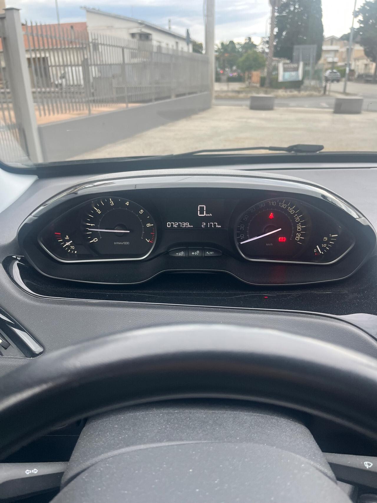 Peugeot 208 PureTech 82 3 porte Active