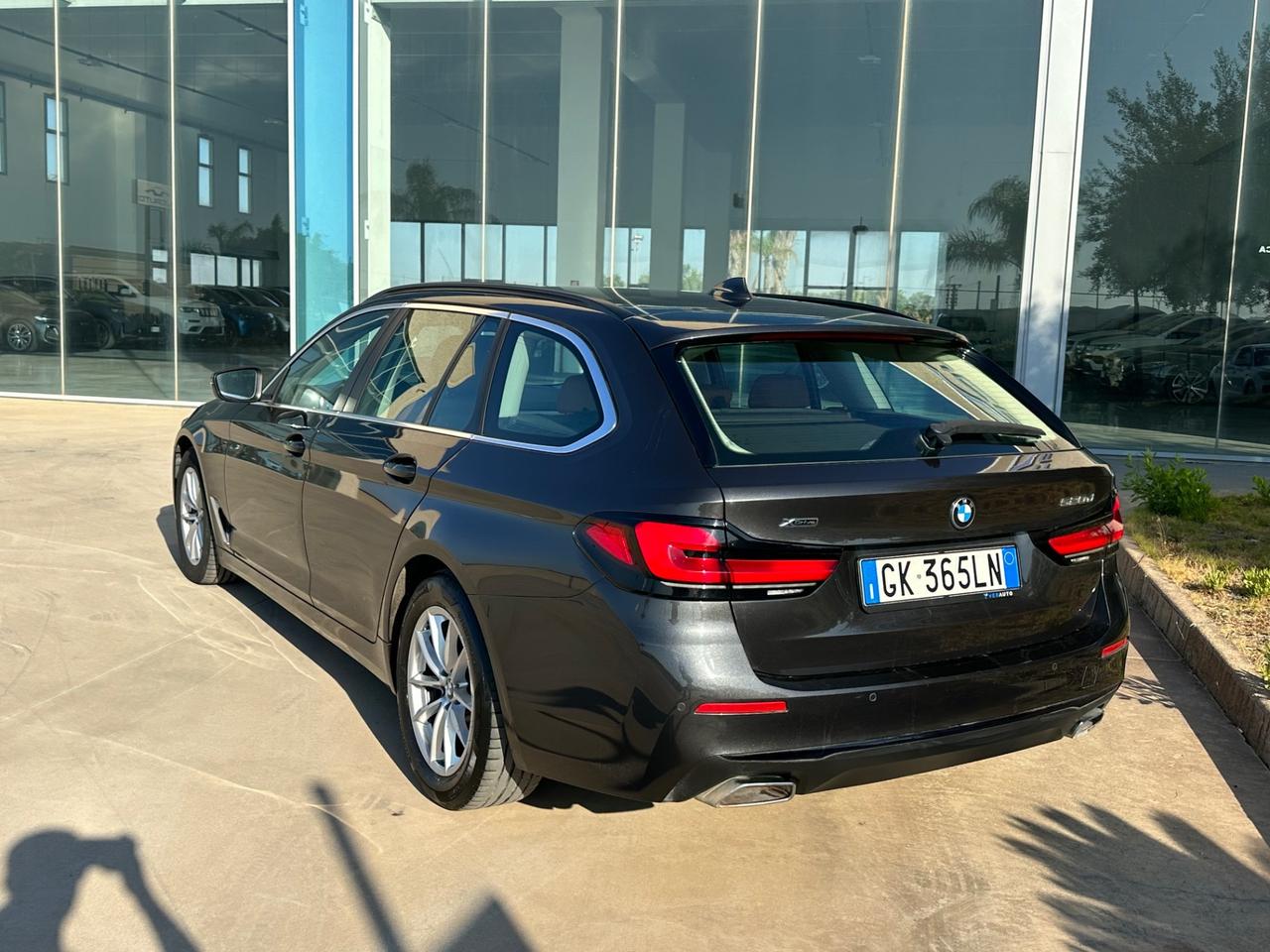 BMW 520 d xdrive Luxury possibilità noleggio no scoring