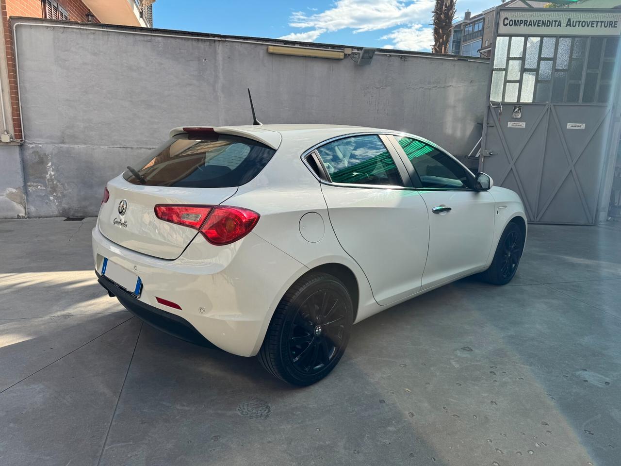 Alfa Romeo Giulietta 1.6 JTDm-2 105 CV Distinctive